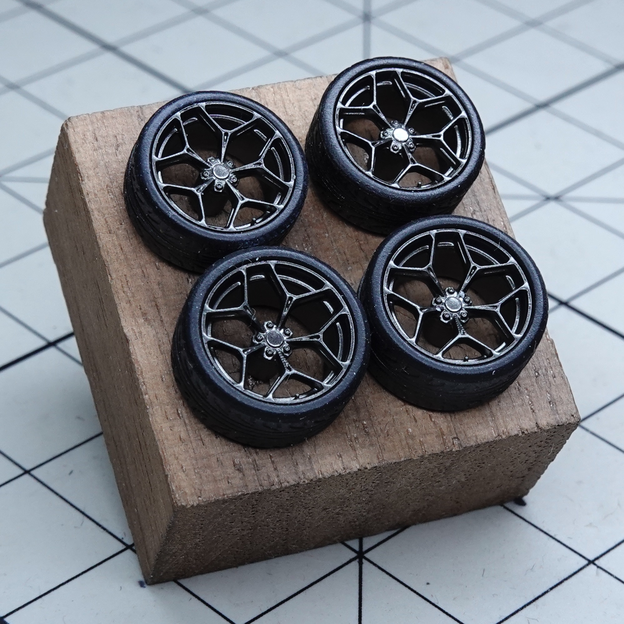 PuffStudio_1/64 Scale Wheels 8 - Car Accessories Gifts 리뷰 및 가격
